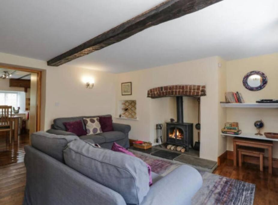 Church Gate Cottage - Bridestowe 外观 照片